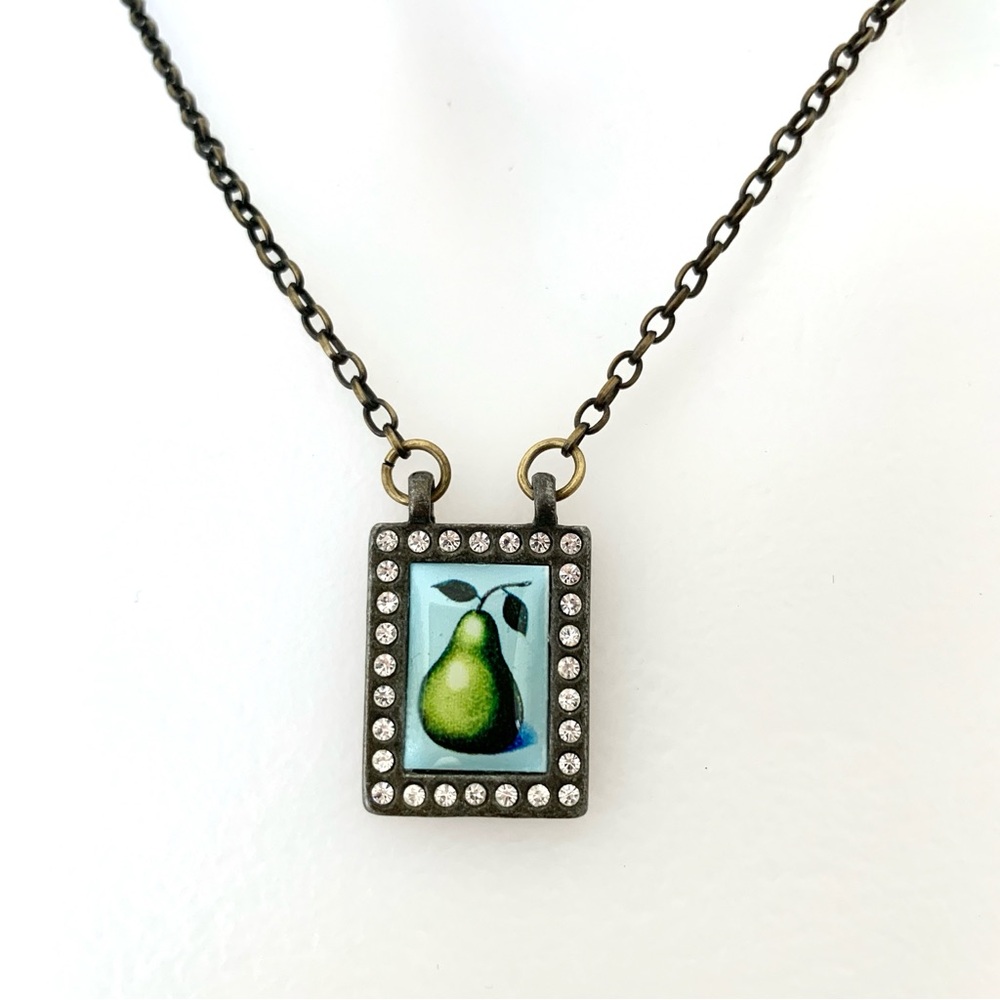 2000s green pear crystals rectangle pendant chain necklace